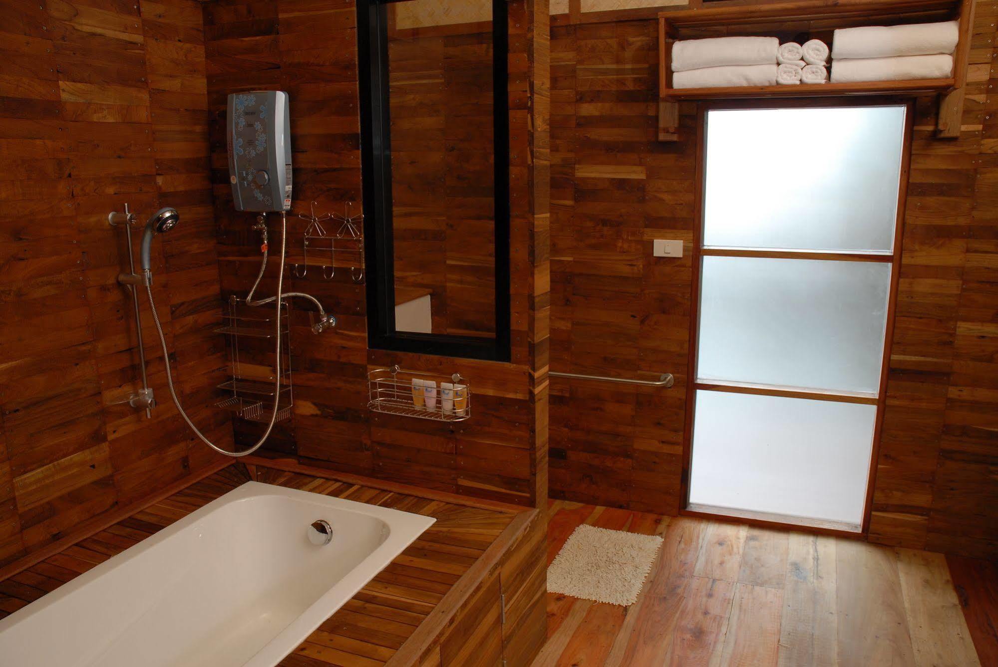 Boutique Raft Resort Ban Huai Maenam Noi Εξωτερικό φωτογραφία